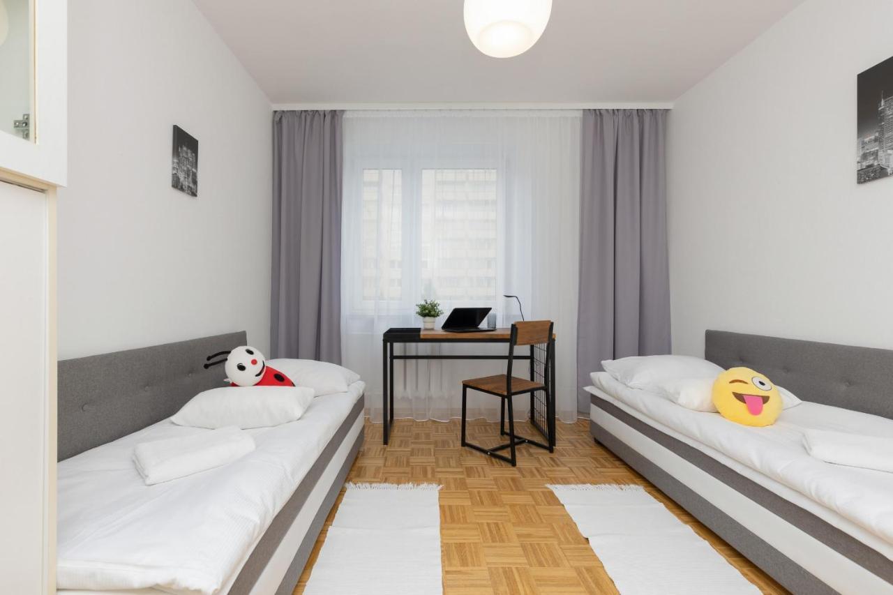 Family Apartment Bogatynska Bemowo By Noclegi Renters Varsavia Esterno foto